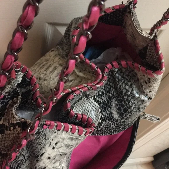 Snake Print Chain Strap Shoulder Bag - Picture 7 of 15